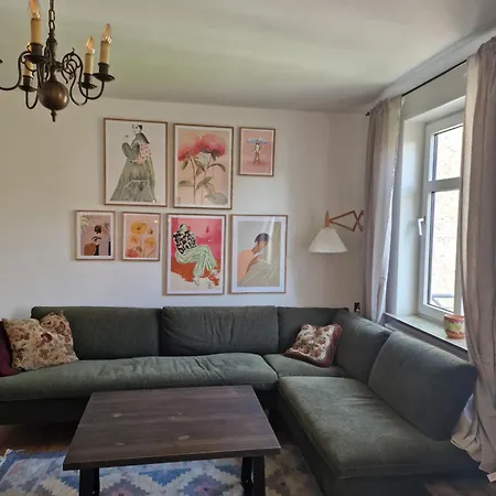 Apartment Paen Med Gratis Parkering *