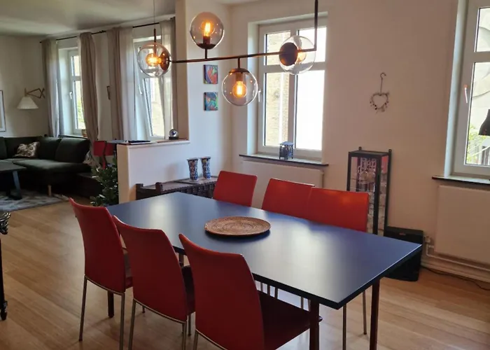 アパート Paen Med Gratis Parkering *